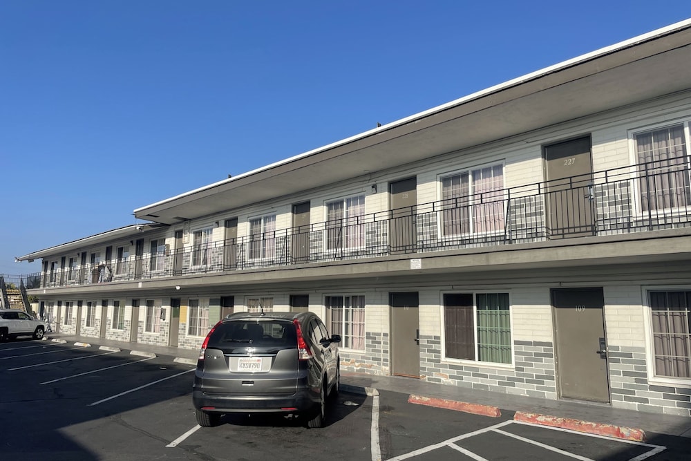 big 7 motel chula vista i 5