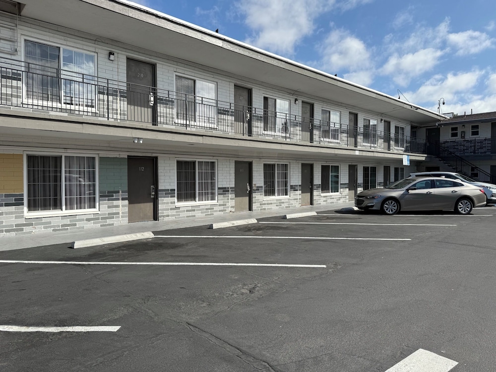 big 7 motel chula vista i 5