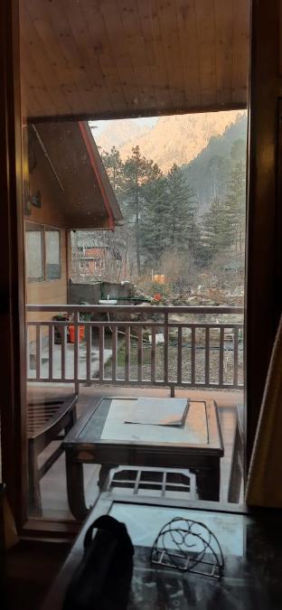 black martini luxury camps and cafe