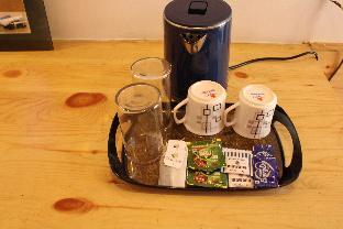 black martini luxury camps and cafe