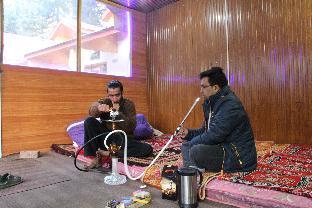 black martini luxury camps and cafe