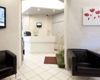 hotel victor hugo