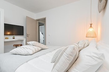 white cocoon exclusive villas