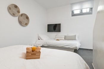 white cocoon exclusive villas