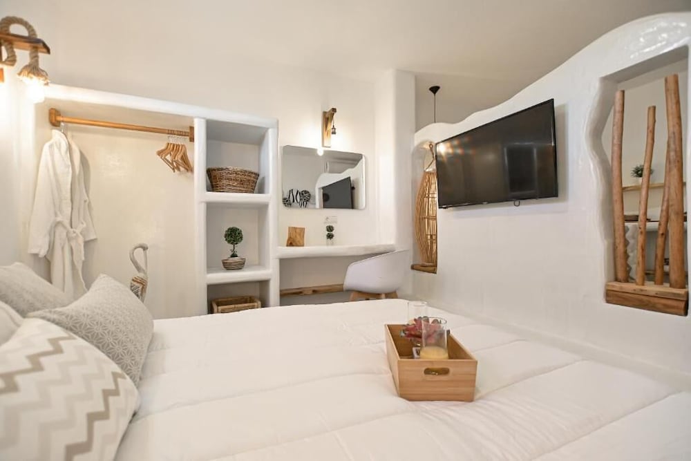 white cocoon exclusive villas
