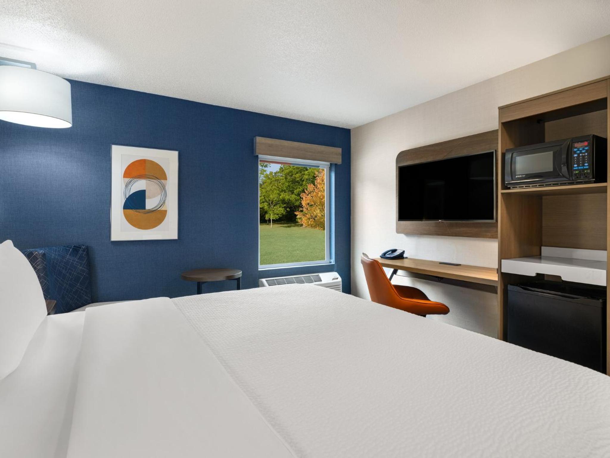 holiday inn express meadville i 79 exit 147a by ihg