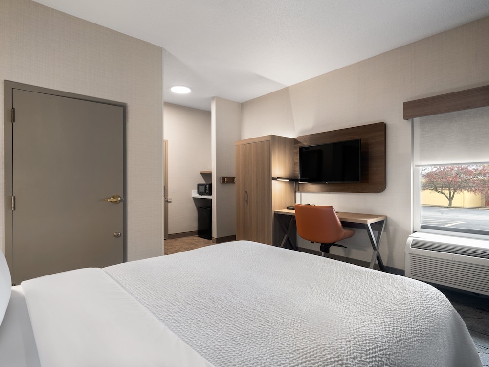holiday inn express meadville i 79 exit 147a by ihg
