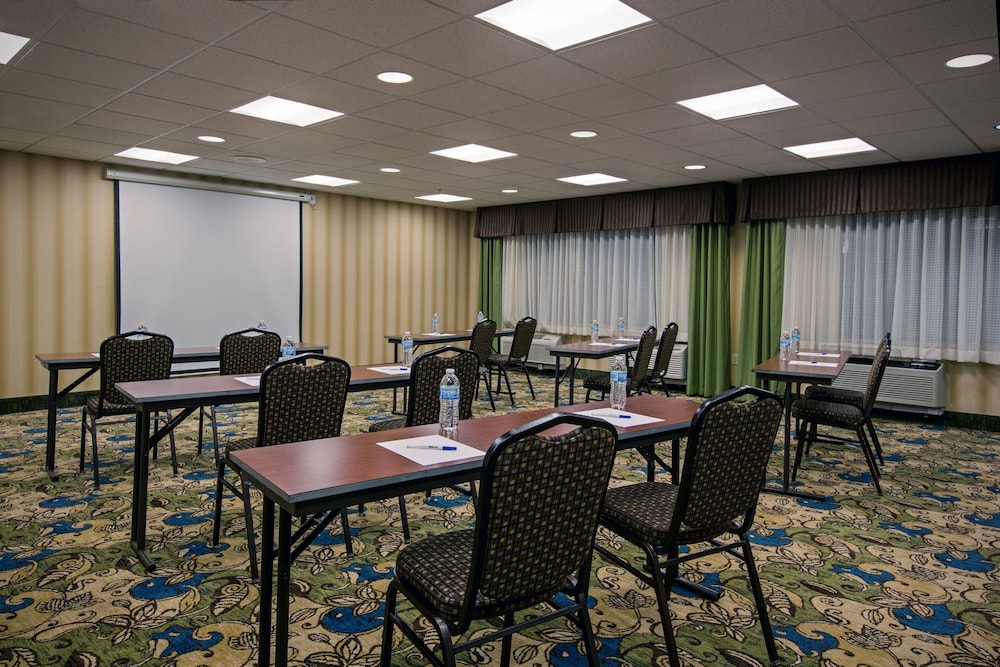 holiday inn express meadville i 79 exit 147a by ihg