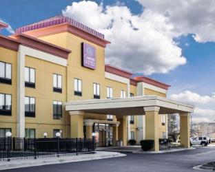 comfort suites clayton garner