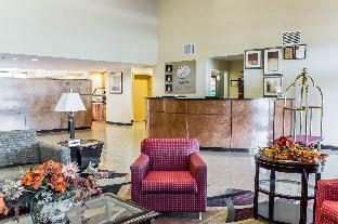 comfort suites clayton garner