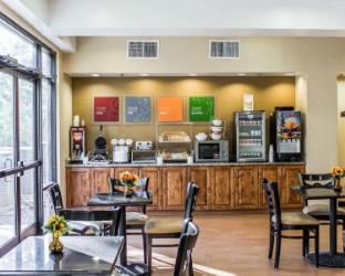 comfort suites clayton garner