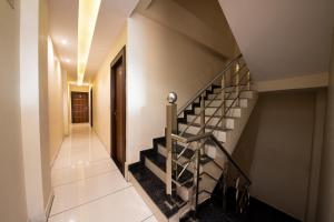 perfect stayz dwarkesh hotel near haridwar railway station