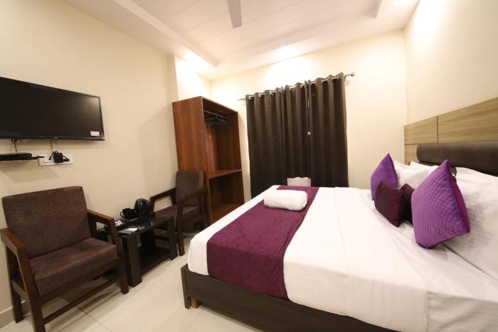 perfect stayz dwarkesh hotel near haridwar railway station