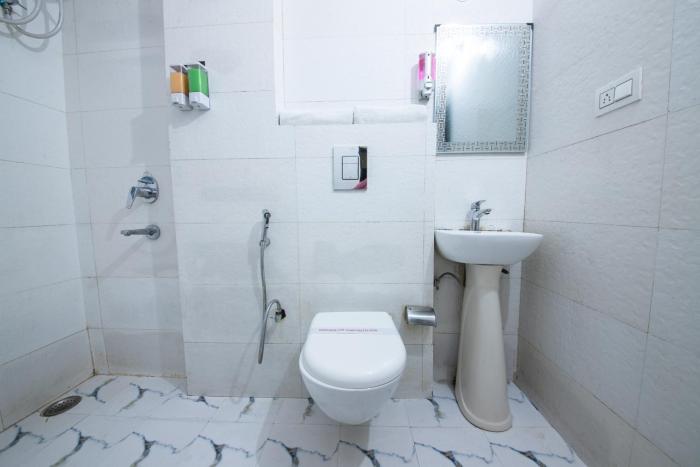 perfect stayz dwarkesh hotel near haridwar railway station