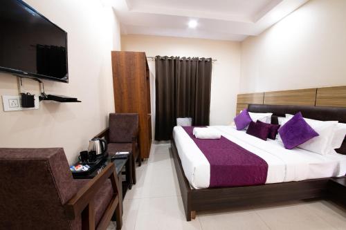 Perfect Stayz Dwarkesh - Hotel Near Haridwar Railway Station,,3 star