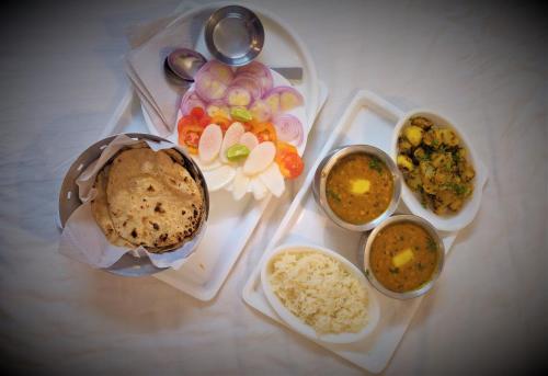 perfect stayz dwarkesh hotel near haridwar railway station