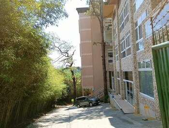 grandview residences by vilma near burnham park 204