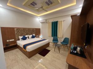 np royal inn