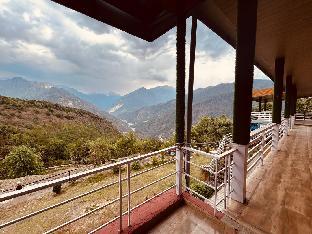 chaukhamba view resort