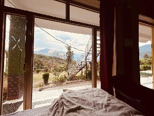 chaukhamba view resort