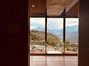 chaukhamba view resort