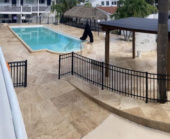 holiday isles resort