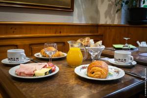 logis hotel de la cloche