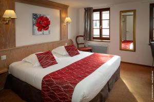 logis hotel de la cloche