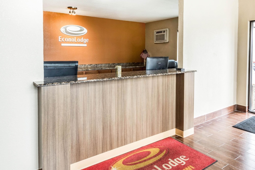 econo lodge la crosse