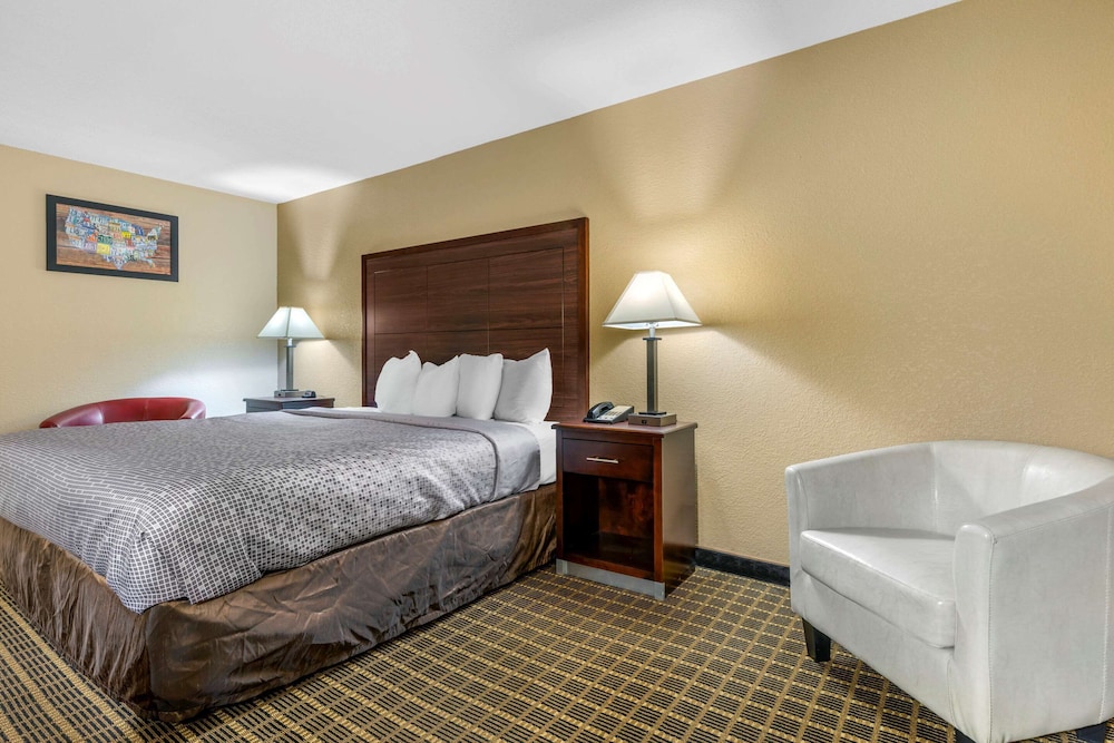 econo lodge la crosse