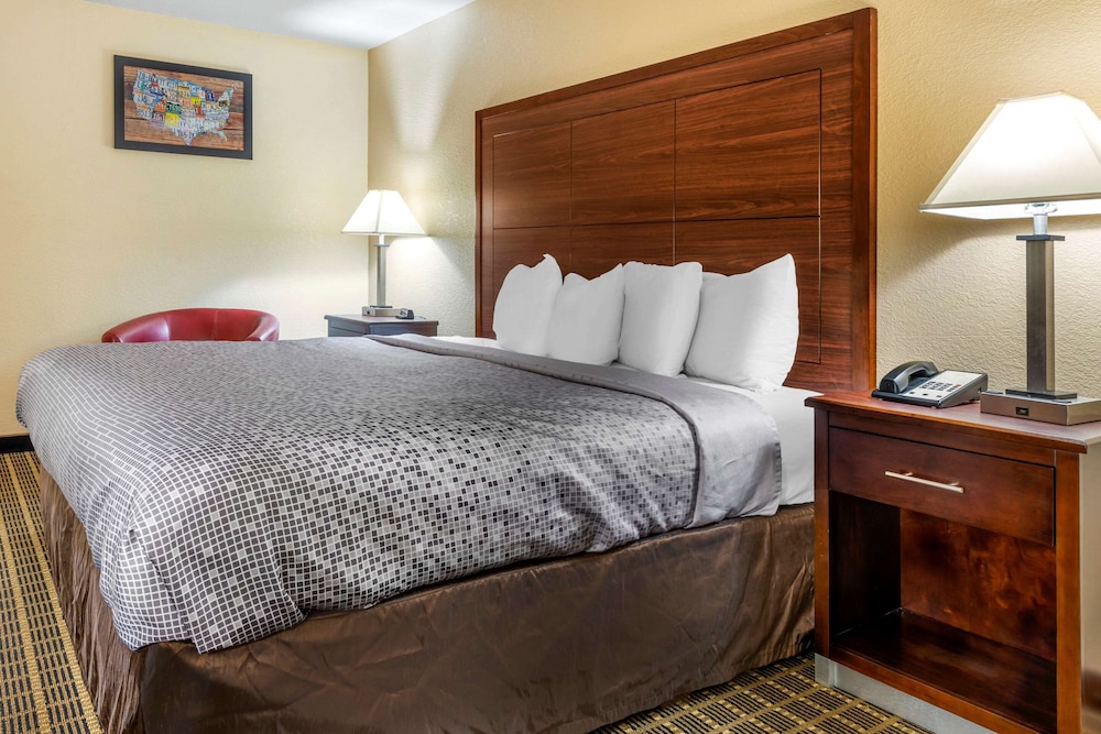 econo lodge la crosse