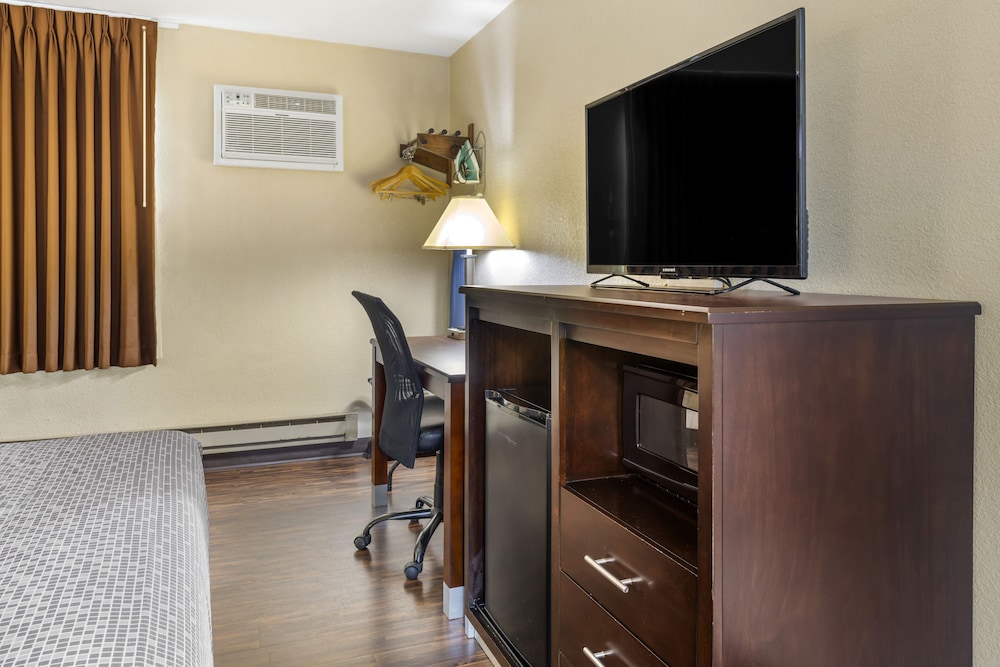 econo lodge la crosse