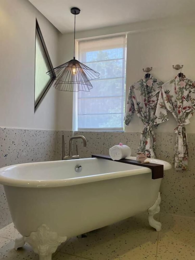 the postcard on the arabian sea