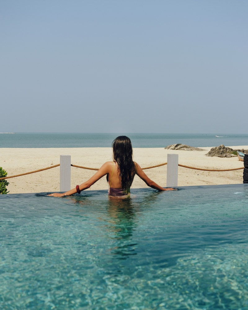 the postcard on the arabian sea