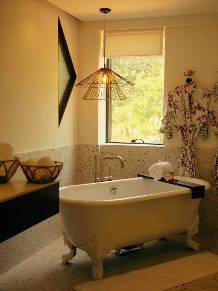 the postcard on the arabian sea