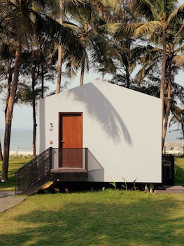 the postcard on the arabian sea