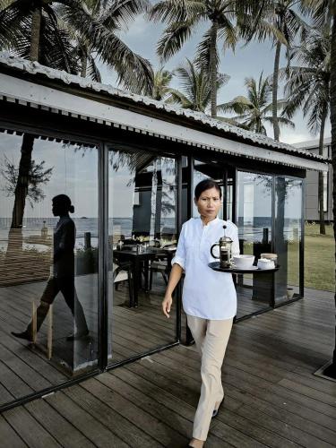 the postcard on the arabian sea