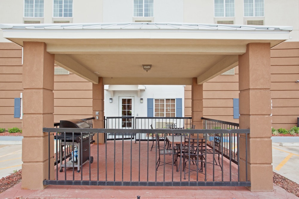 candlewood suites la porte by ihg