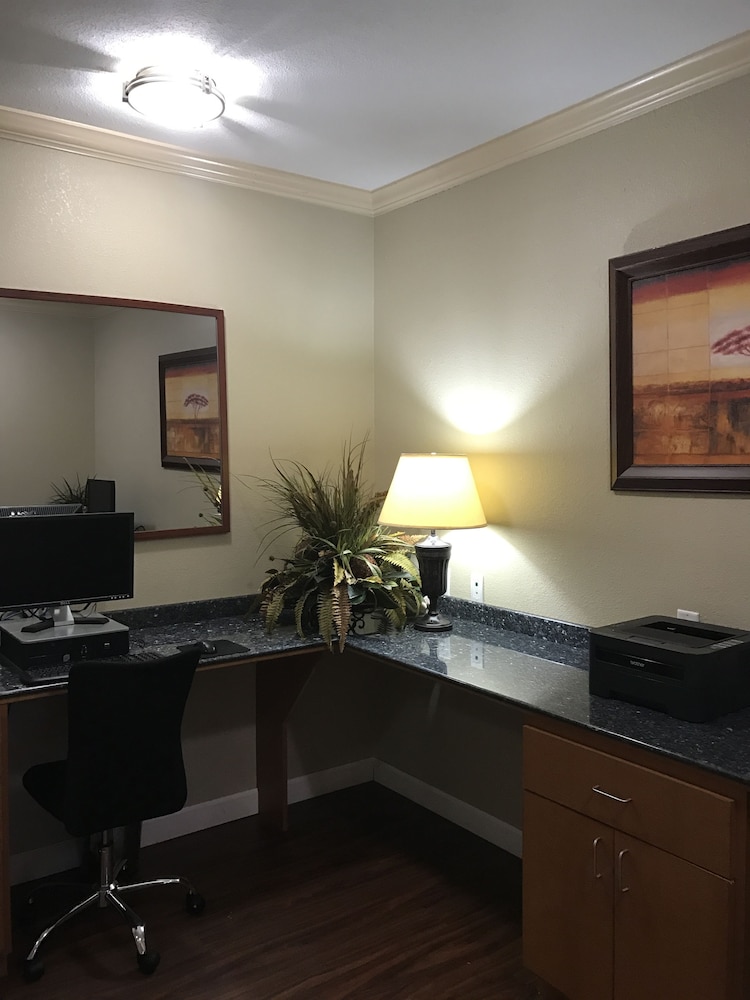 candlewood suites la porte by ihg