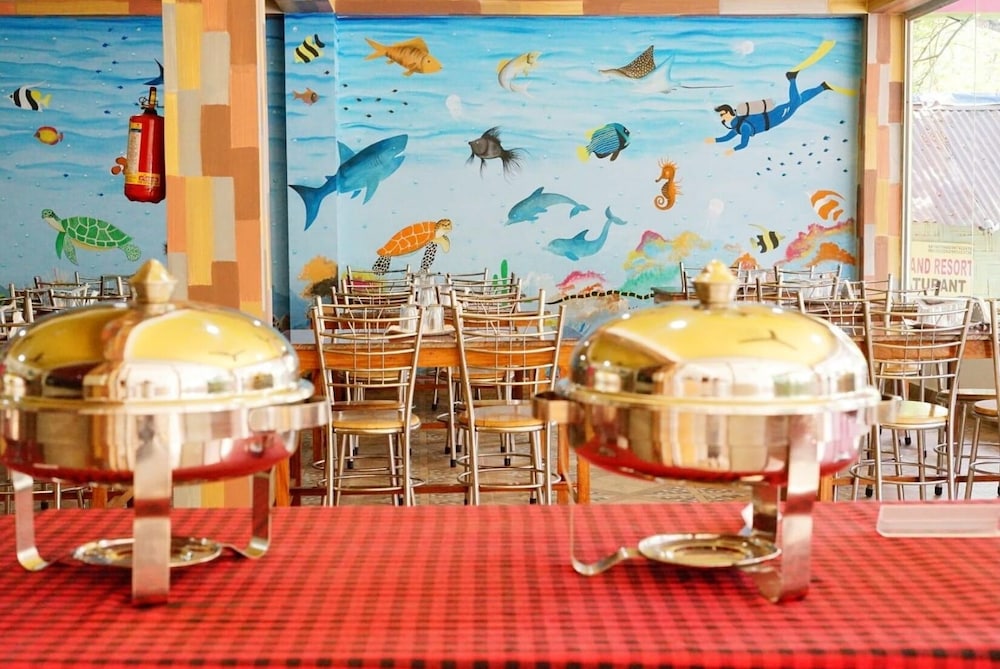 dreamland resort and restaurant