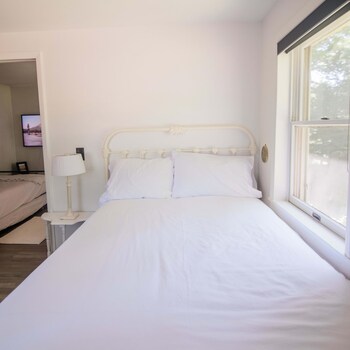 the flat a wanderlust abodes property