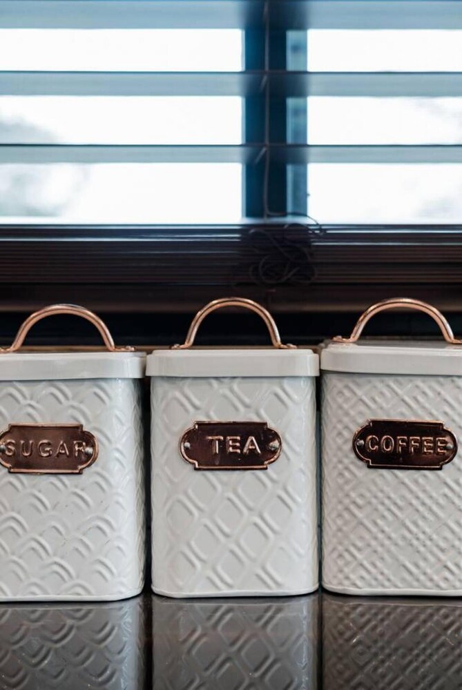 the stable tiny container home 12 min to magnolia