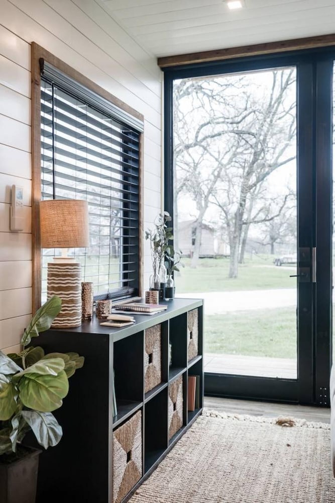 the stable tiny container home 12 min to magnolia