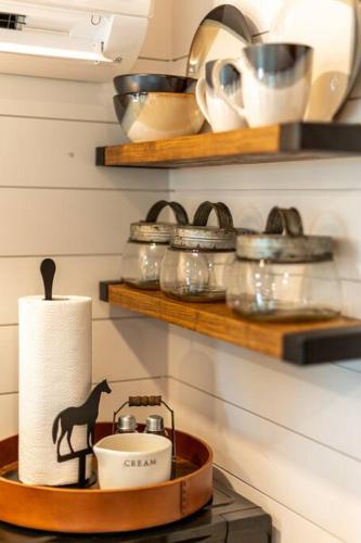 the stable tiny container home 12 min to magnolia