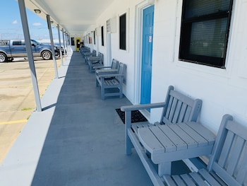 sand dollar motel