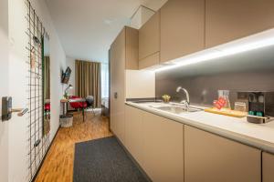 new opening 2022 los lorentes hotel bern city