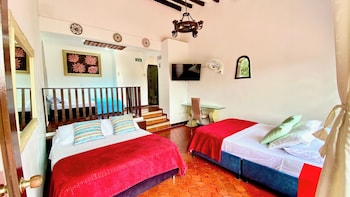casa agora boutique mesitas del colegio