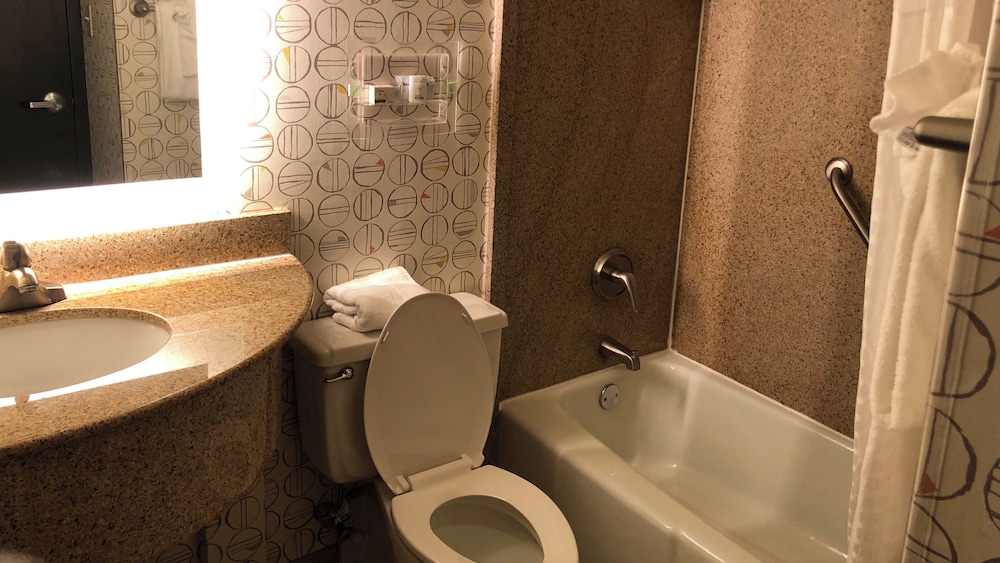 holiday inn asheville east blue ridge pkwy an ihg hotel