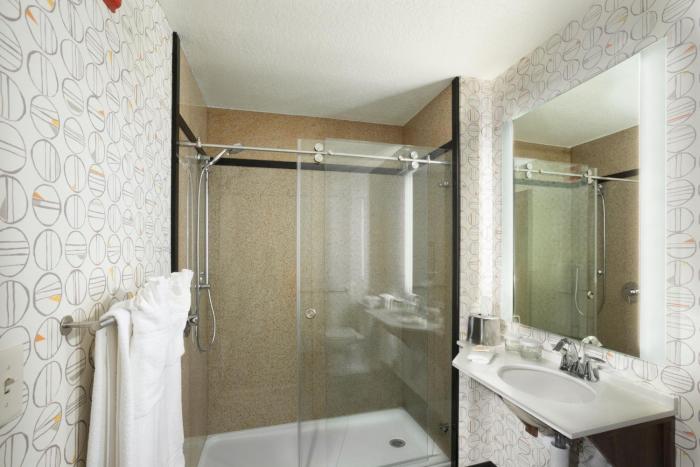 holiday inn asheville east blue ridge pkwy an ihg hotel
