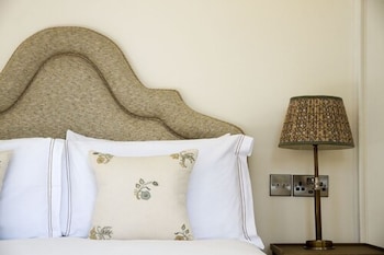 the eagle house hotel